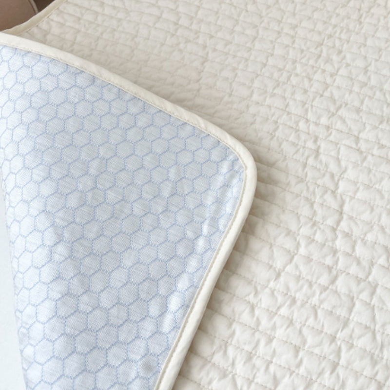 Hwaeum Bebe Newborn Double-Sided Cooling Bed Pad