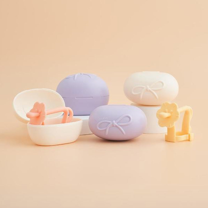 Moyuum Silicone Adjustable Lion Baby Teether