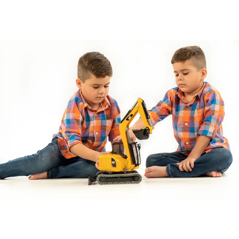 Bruder 02457 Cat Mini Excavator