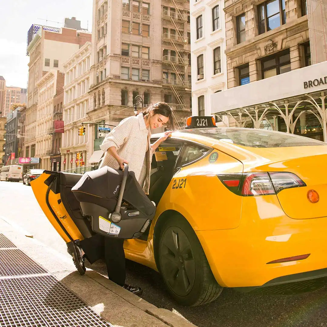 Nuna Demi next + PIPA urbn Travel System