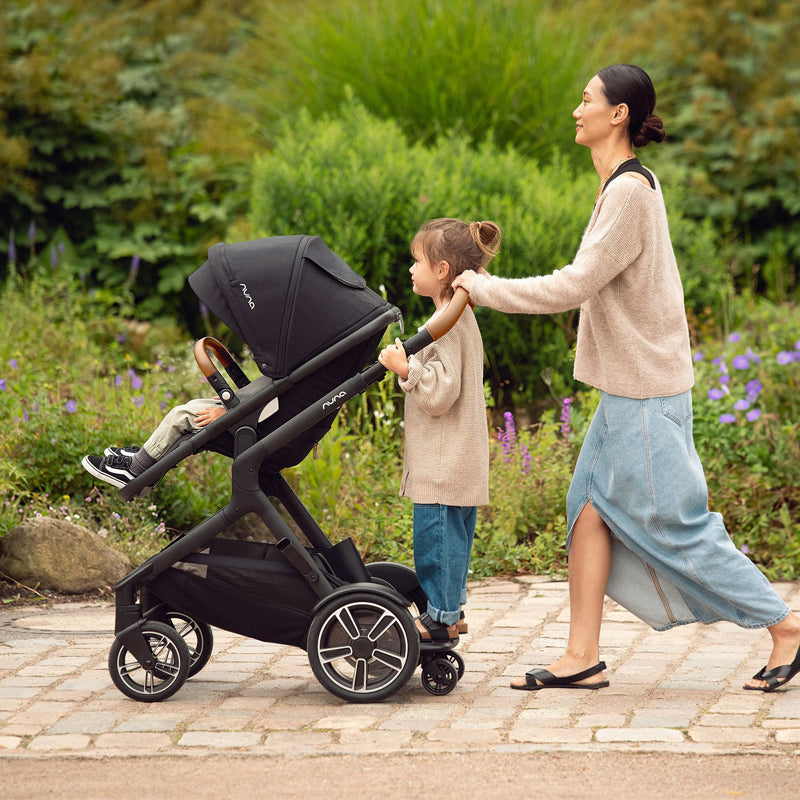 Nuna Demi next + PIPA urbn Travel System