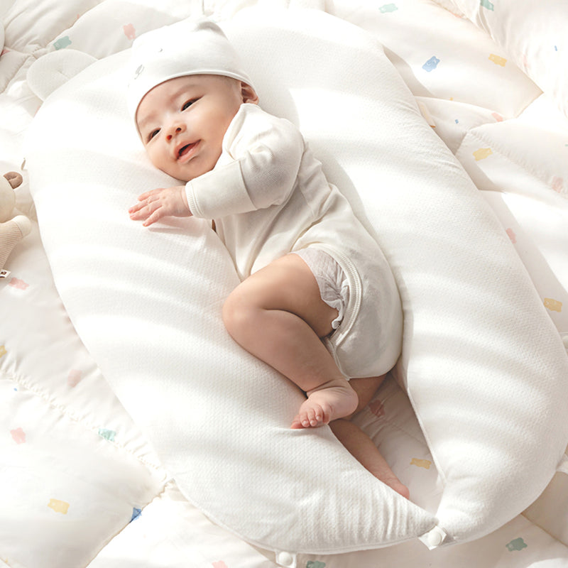 GGUMBI Huggable Baby Anti Roll Sleeping Pillow