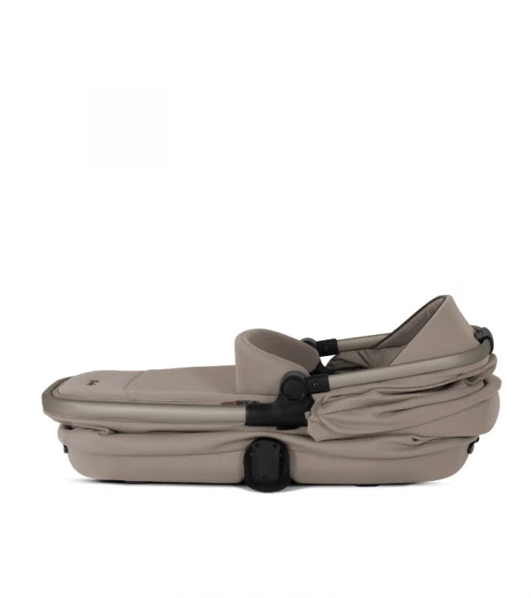 Silver Cross Reef 2 Folding Bassinet