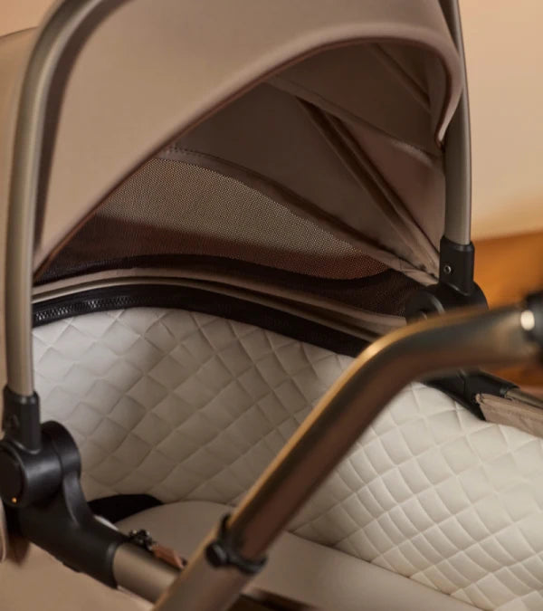 Silver Cross Reef 2 Folding Bassinet
