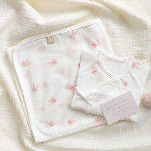 BABY & I Summer Soft Newborn Gift Set (Kimono Bodysuit+Baby Gloves+Swaddle)