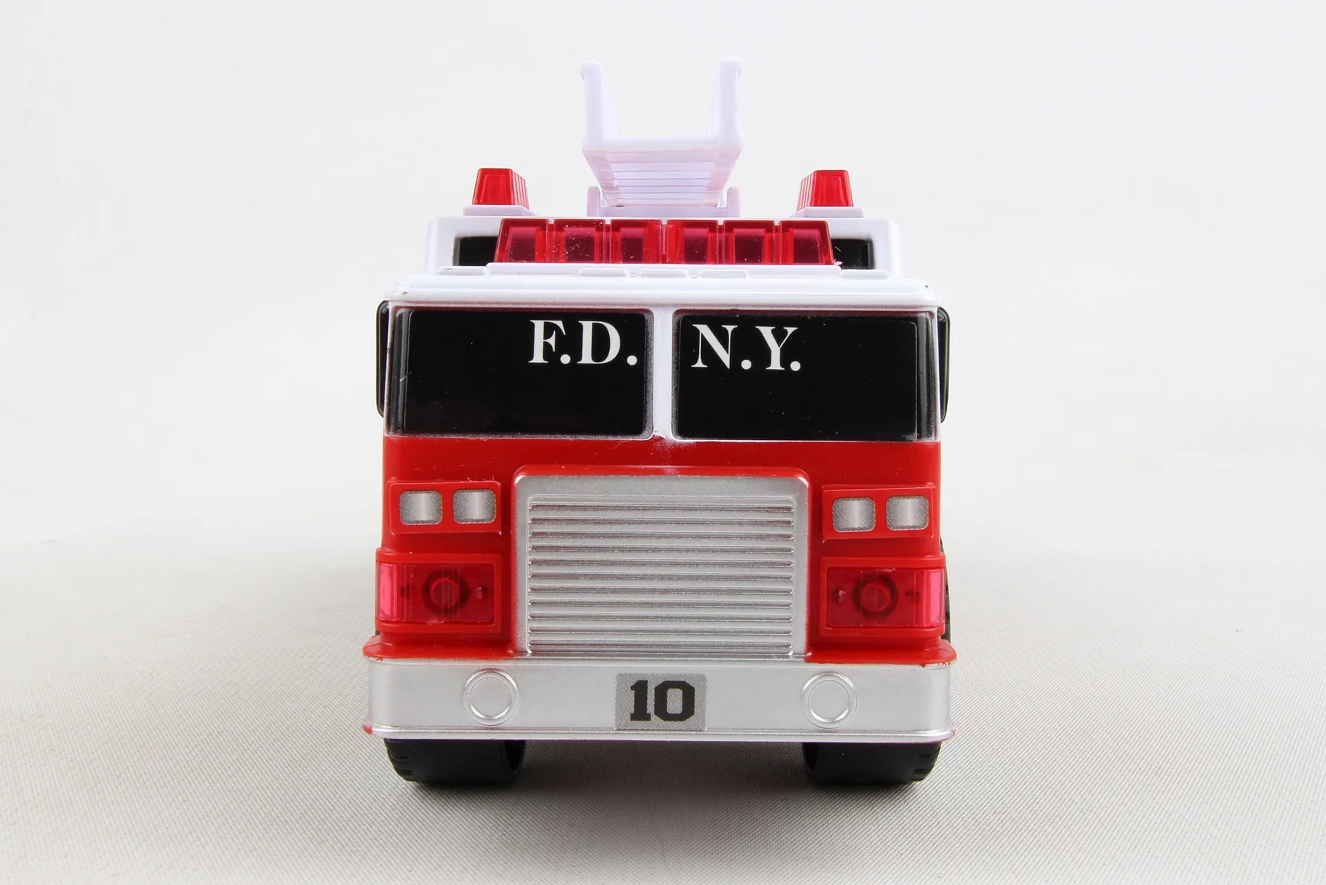 Daron FDNY FIRE TRUCK W/LIGHTS & SOUND