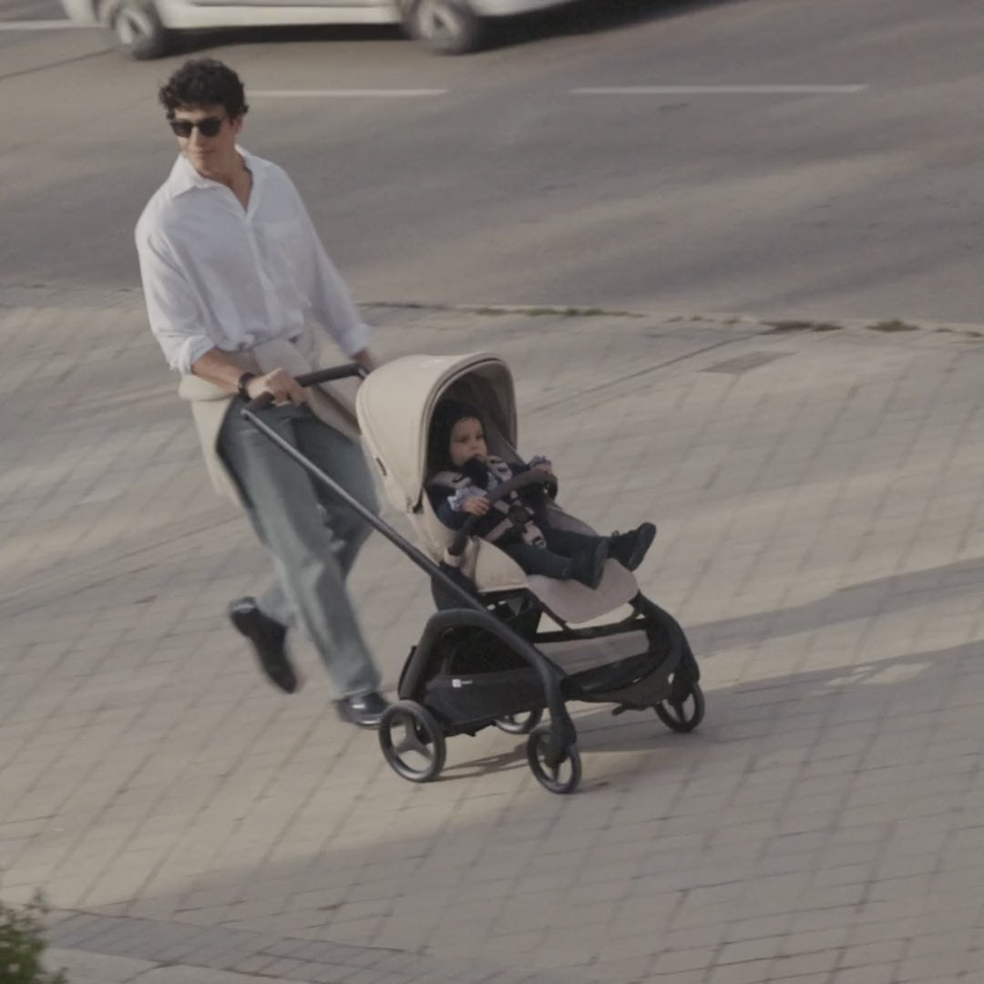 Load video: Bugaboo Dragonfly Plus seat stroller
