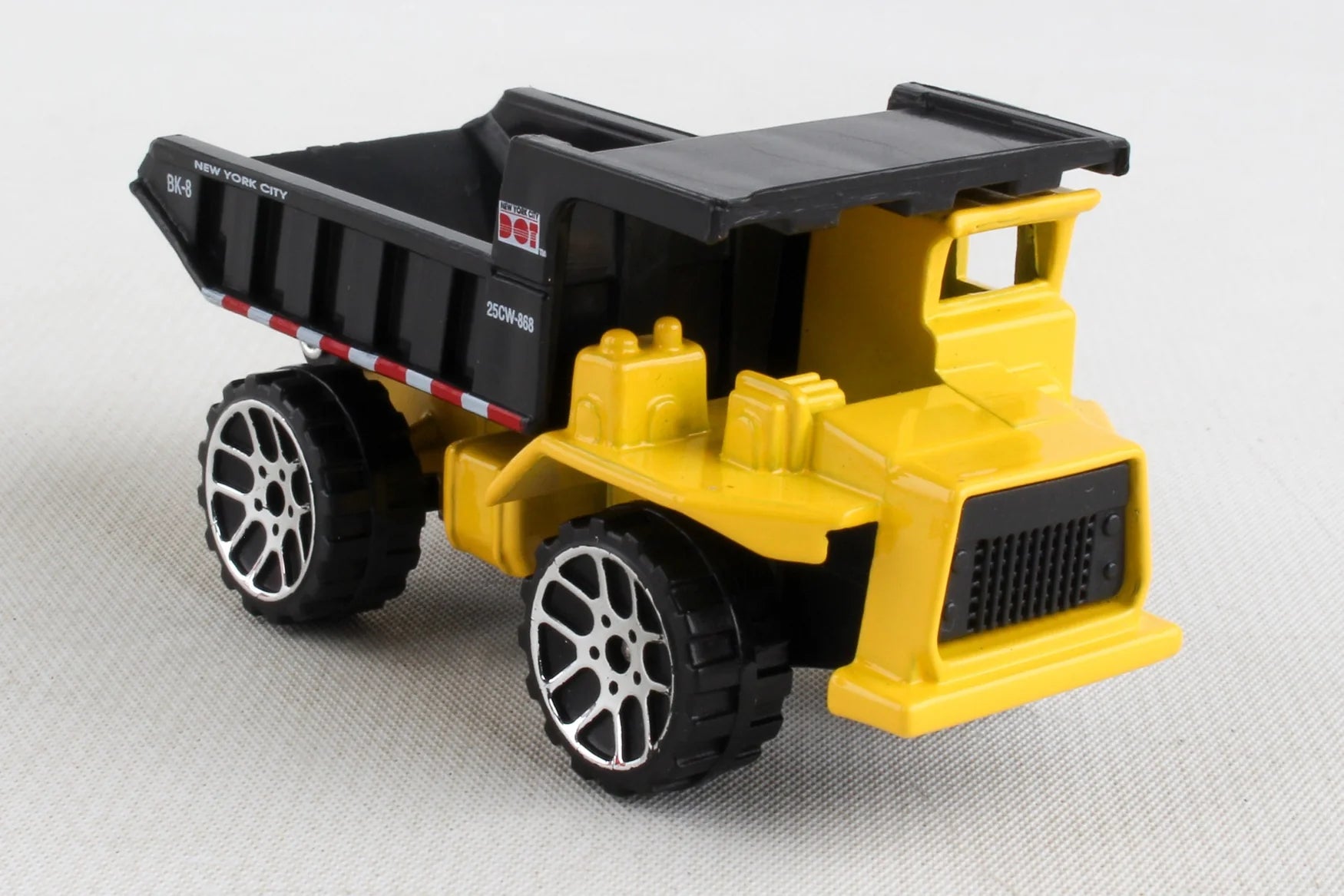 Daron NEW YORK CITY OFFICIAL 5 PC VEHICLE SET