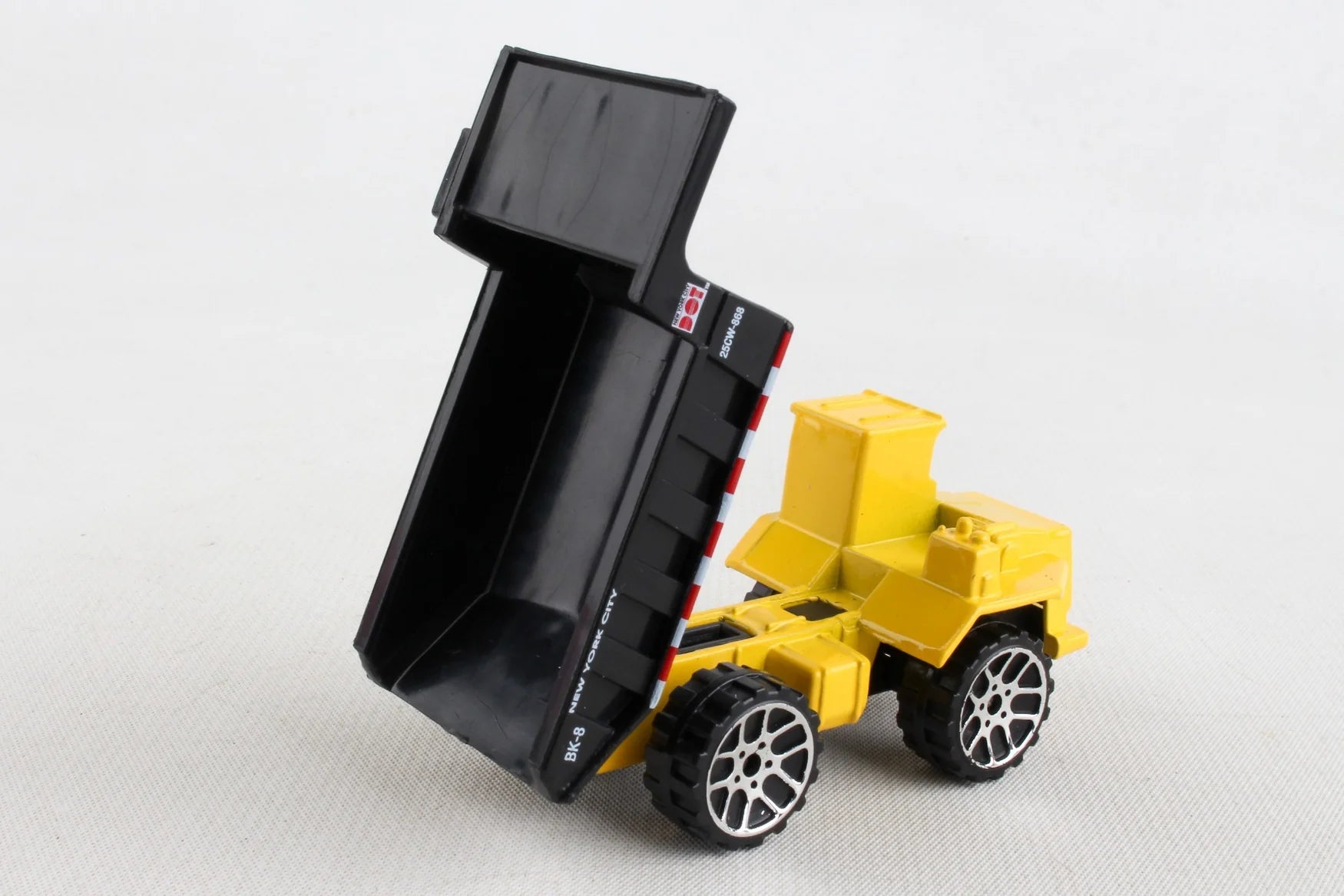 Daron NEW YORK CITY OFFICIAL 5 PC VEHICLE SET